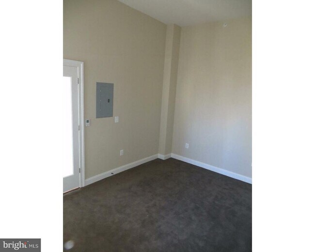 Building Photo - 312 Walnut St