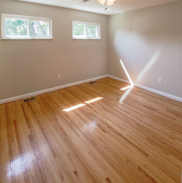 Building Photo - 8801 Chisholm Ct