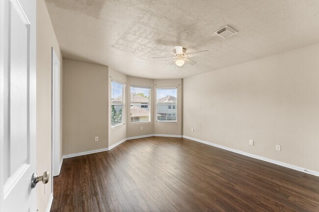 Building Photo - 8519 Cold Lake Dr