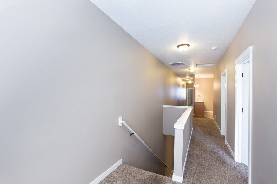 Building Photo - 223 NW 12th St