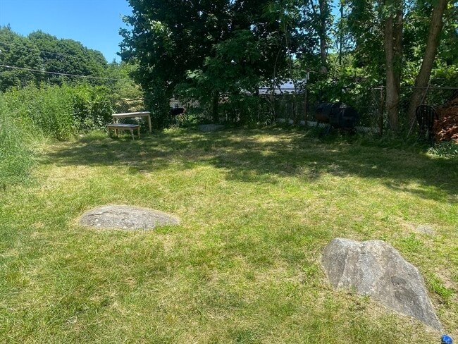 Building Photo - 716 Lawrence St