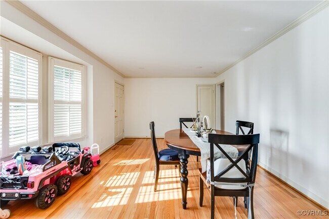 Building Photo - 530 Ridgeley Ln