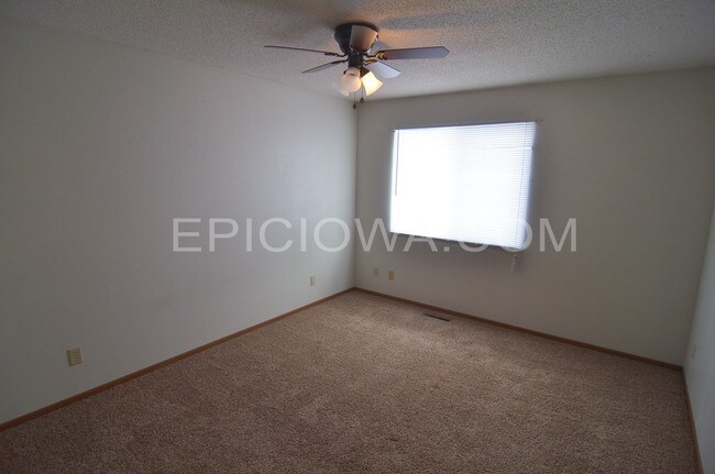 Building Photo - 2821 Cory Ct SW