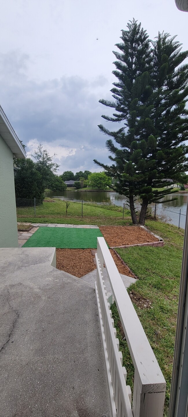 Building Photo - 2516 56th Ave E