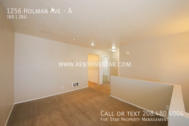 Building Photo - 1256 Holman Ave