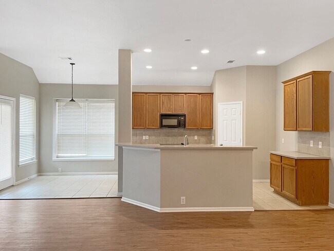 Building Photo - Spacious Home with Split-Bedroom Design Near Texas Motor Speedway!