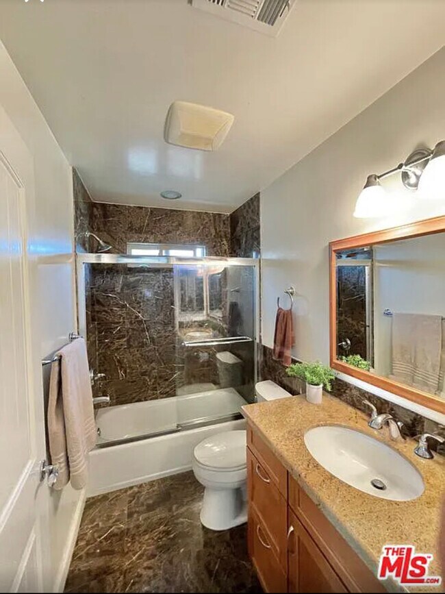 Building Photo - 3250 Midvale Ave