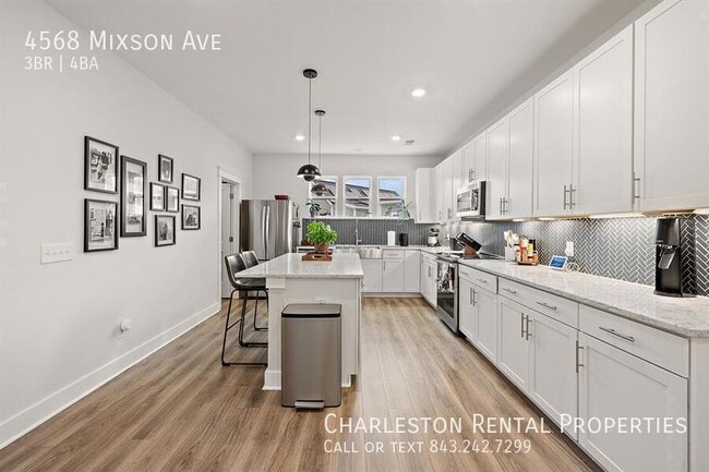Building Photo - 4568 Mixson Ave