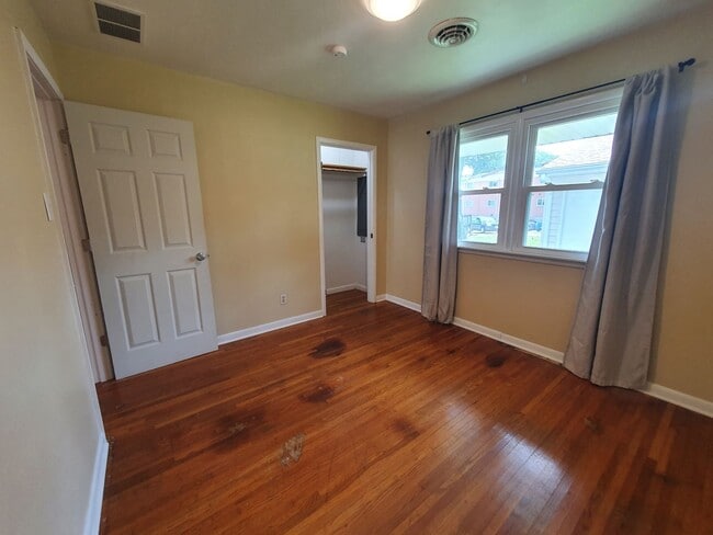 Building Photo - great home in Rolla