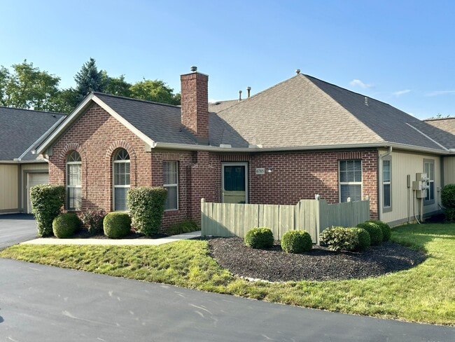 Primary Photo - 6785 Villabrook Dr