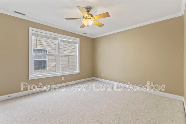 Building Photo - 1225 Hillside Ave