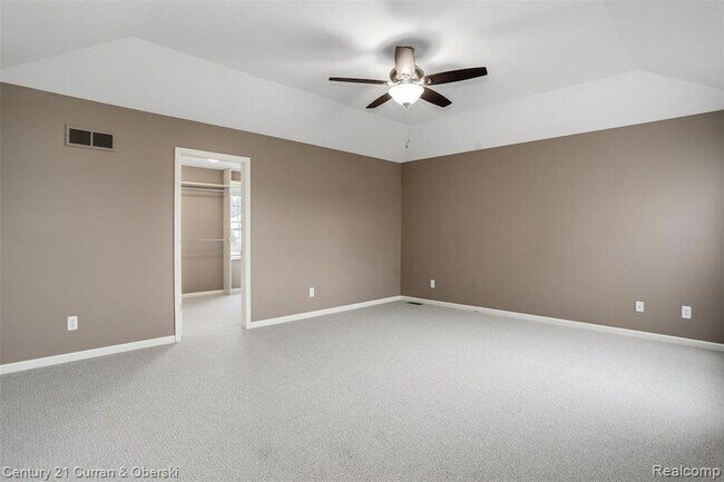 Building Photo - 41656 Steinbeck Glen