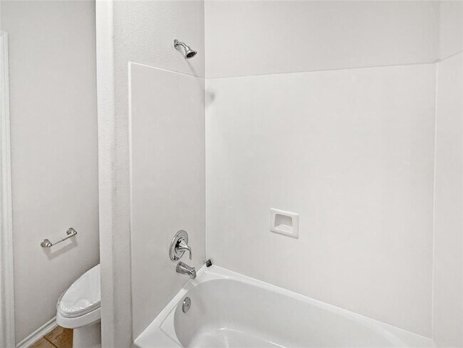 Building Photo - 21910 Whispering Daisy Ct