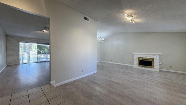 Building Photo - 148 Carmody St