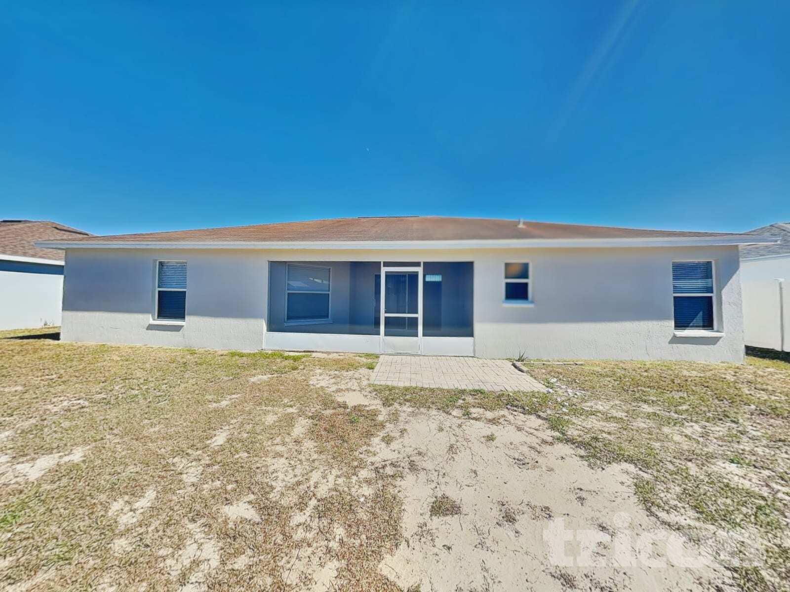 Building Photo - 7152 Summit Dr