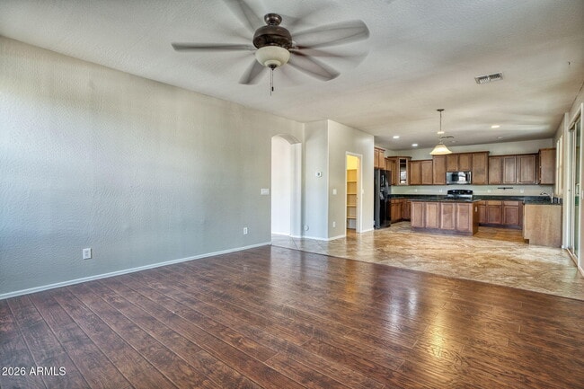 Building Photo - 13718 N 150th Dr