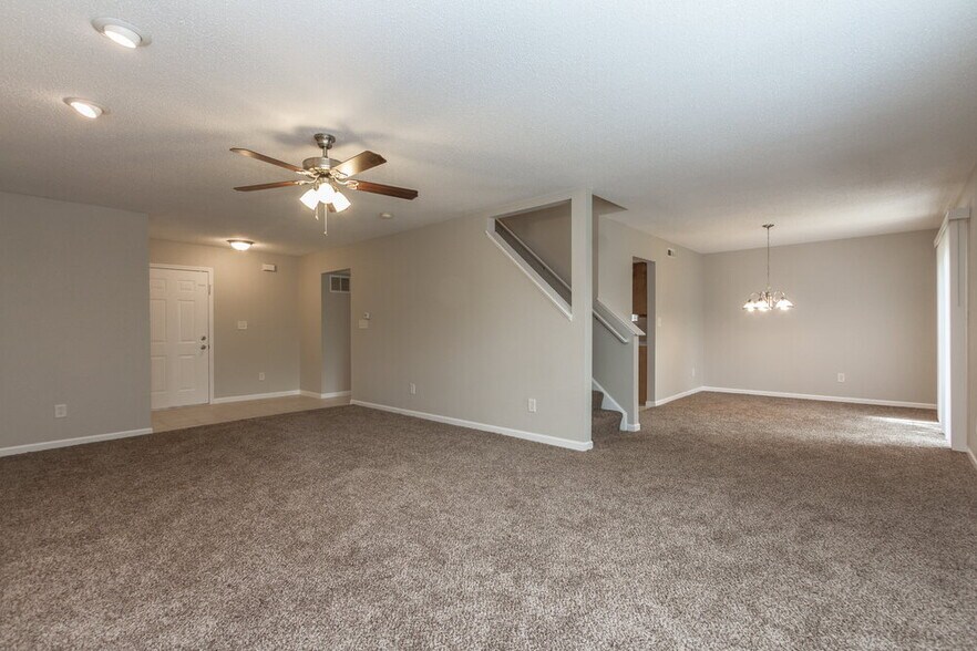 Building Photo - 5963 Liverpool Ln