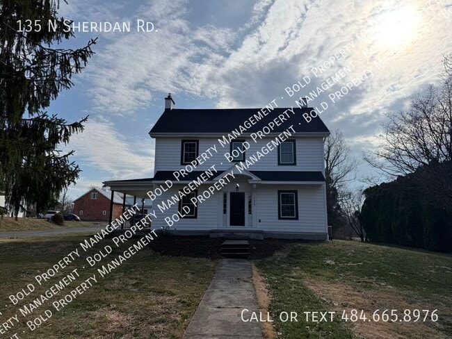 Building Photo - 135 N Sheridan Rd