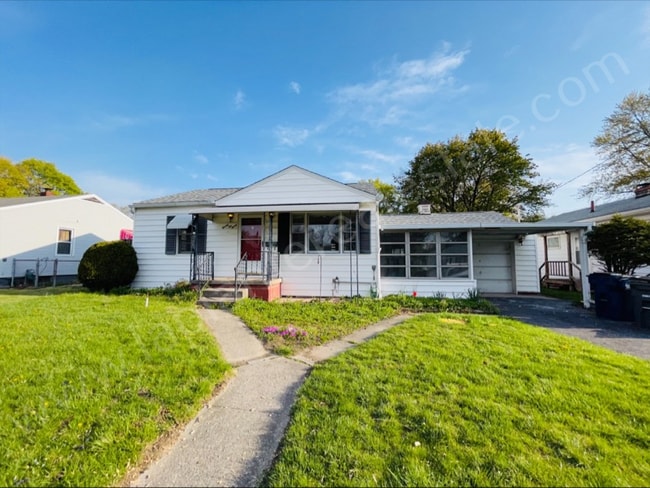 Primary Photo - 2230 Dunham St