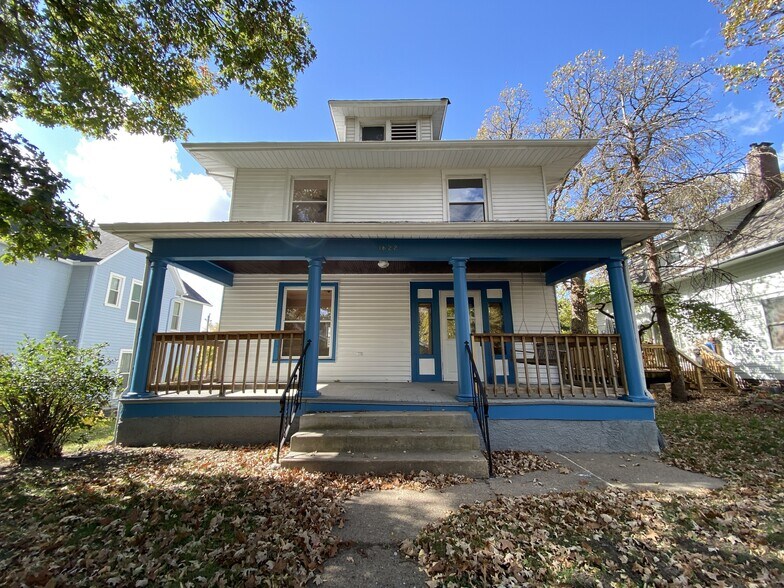 Primary Photo - 1622 E 8th St