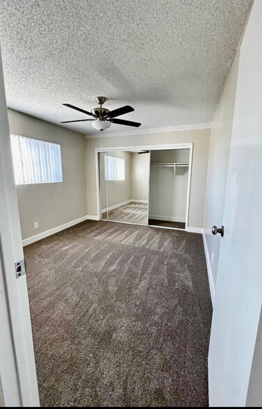 Building Photo - 4261 Swift Ave