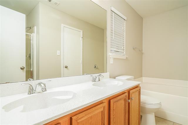 Building Photo - 1510 Brookleaf Dr