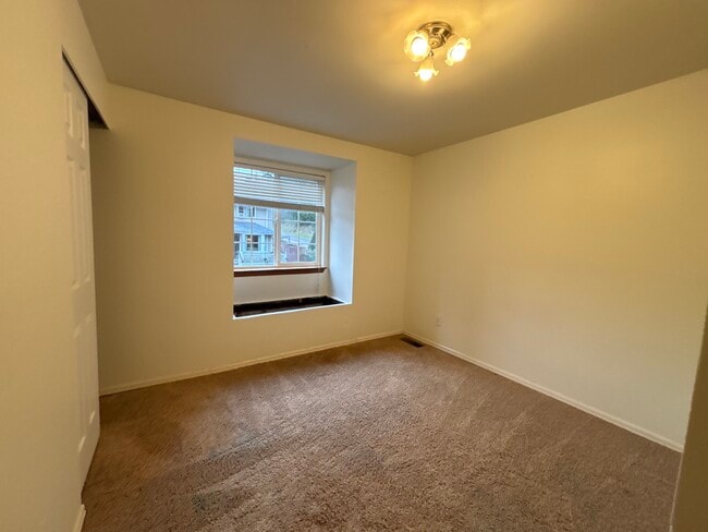 Building Photo - 13459 Eldridge Pl NW