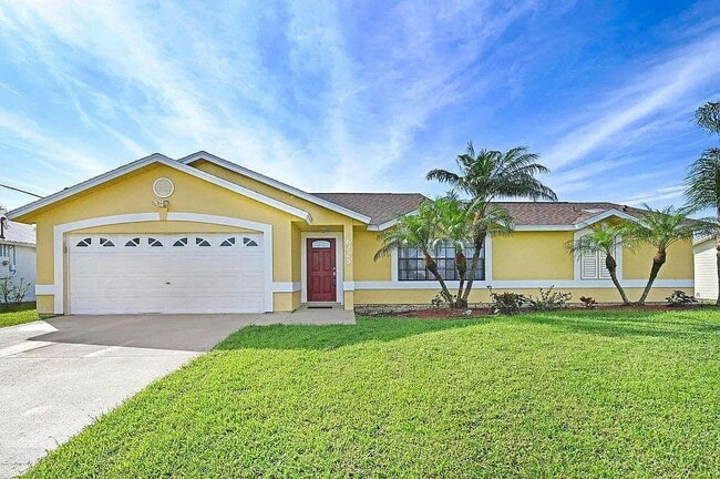 Building Photo - Remodeled Home Near Schools