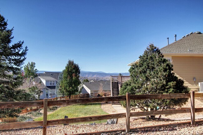 Building Photo - Metzler Ranch single family 4b/3b huge gar...
