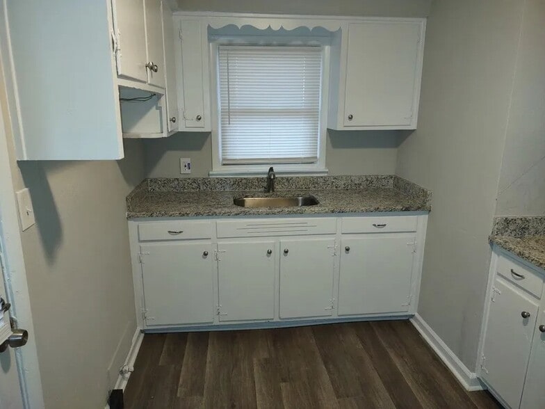 Building Photo - 1273 Bedford Ave