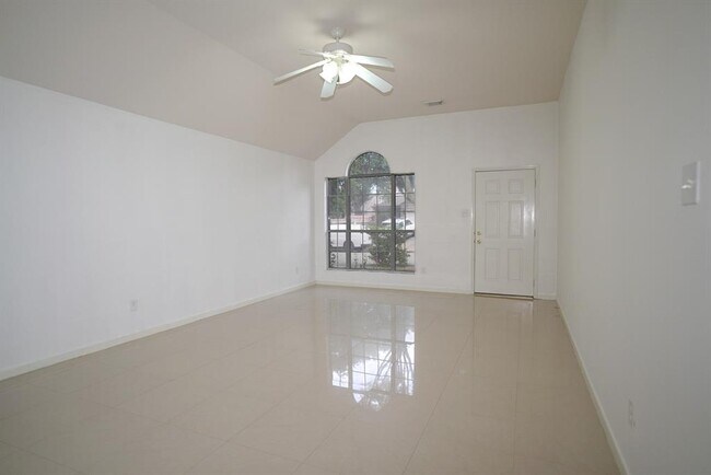 Building Photo - 19327 Camellia Knoll Trail
