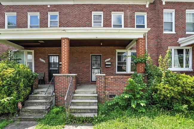 Building Photo - 3417 Cliftmont Ave