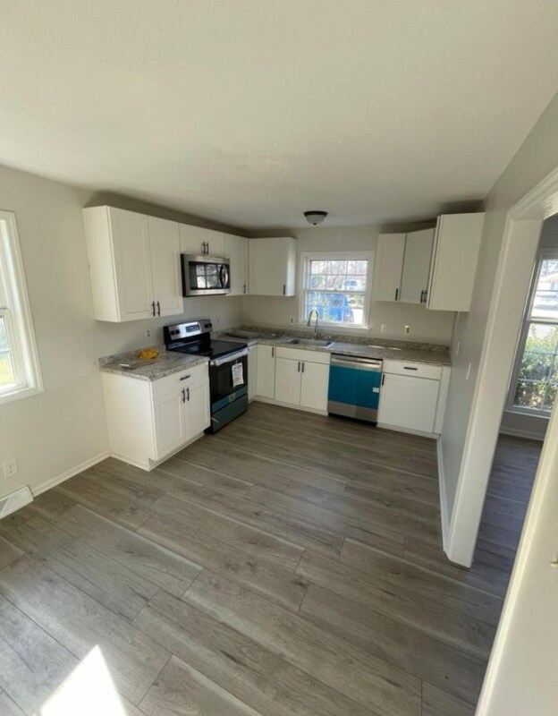 Building Photo - 1514 Glenridge Rd