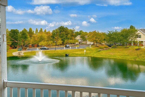 Building Photo - 7488 Victoria Falls Ave