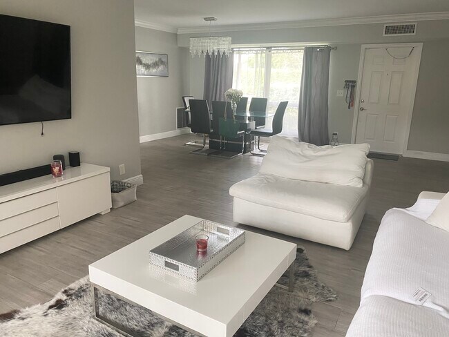 Building Photo - 1150 Homewood Blvd