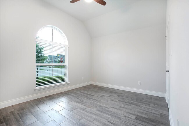 Building Photo - 28203 Checker Bend Ln