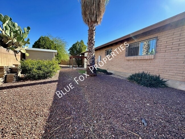 Building Photo - 8825 E Old Spanish Trail