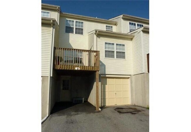 Building Photo - 331 Galway Dr