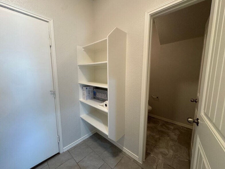 Building Photo - 133 Flatland Trl