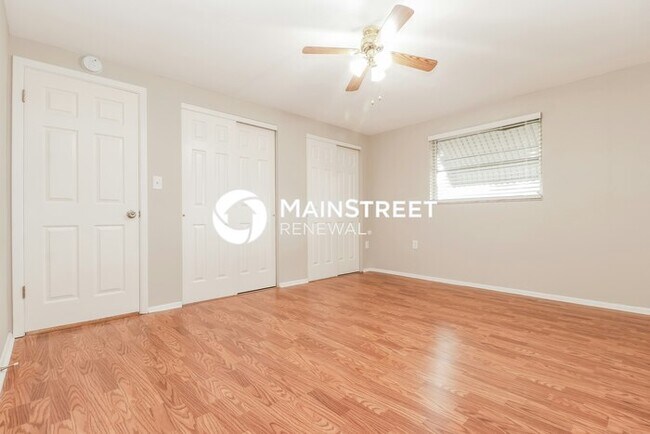Building Photo - 3 Bedroom Pet-Friendly Home in Holiday, FL with Main Street Renewal