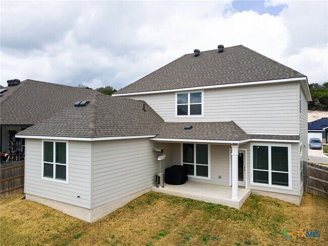 Building Photo - 445 Appalachian Trl