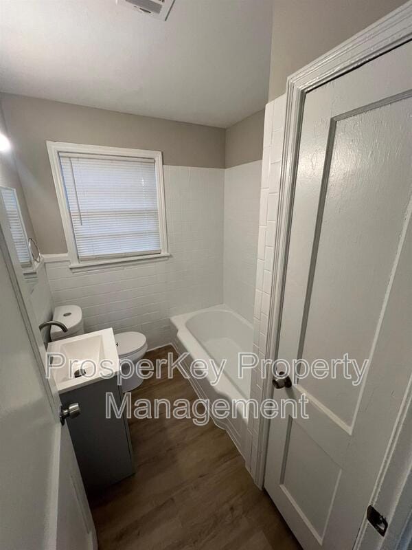 Building Photo - 849 Illges Rd