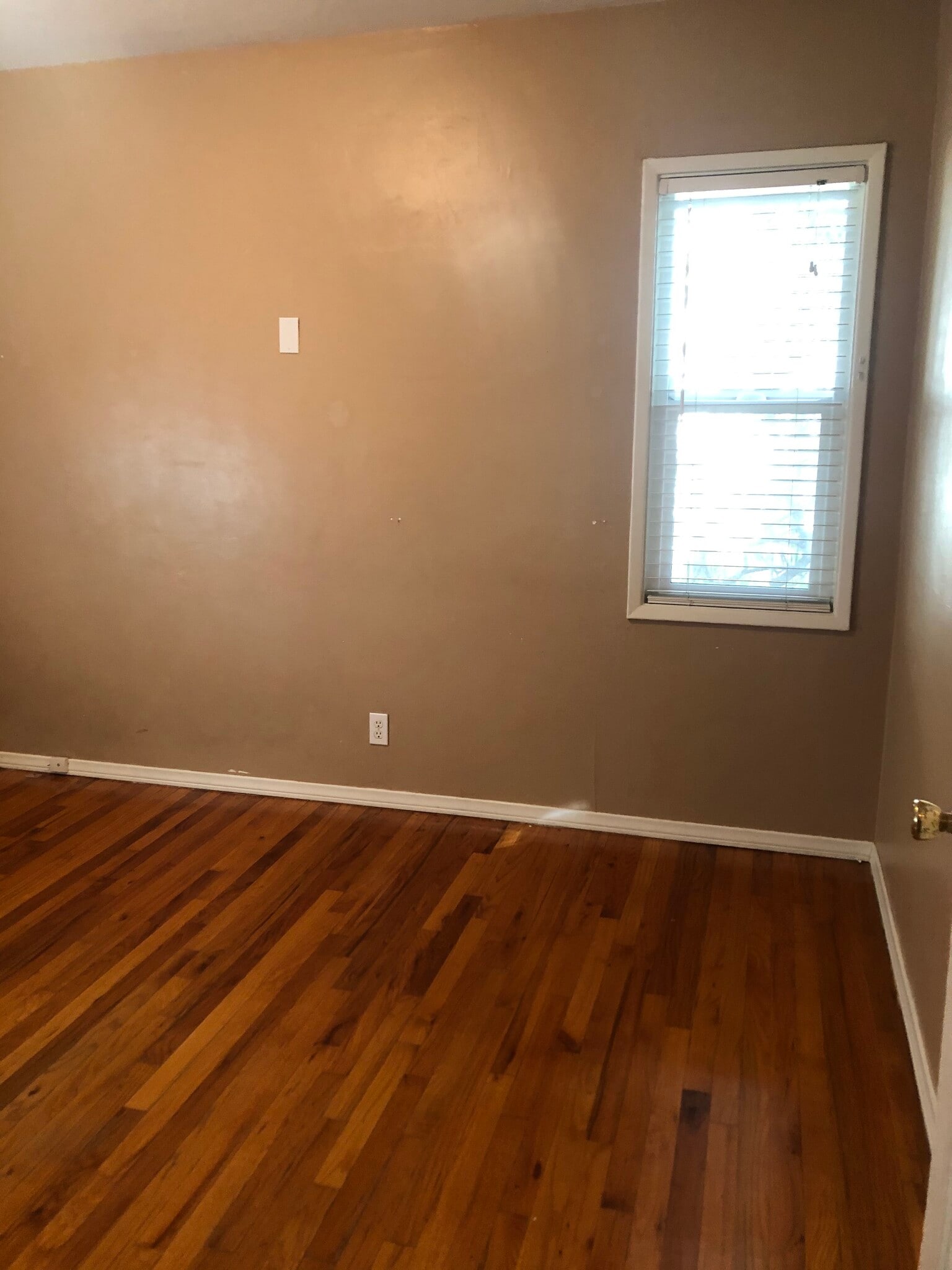 Bedroom 2 - 5775 Bertrand Ave