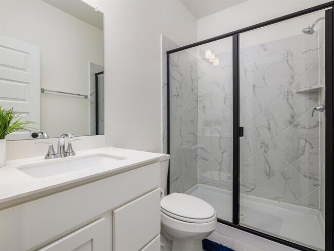 Building Photo - 3921 Riardo Dr