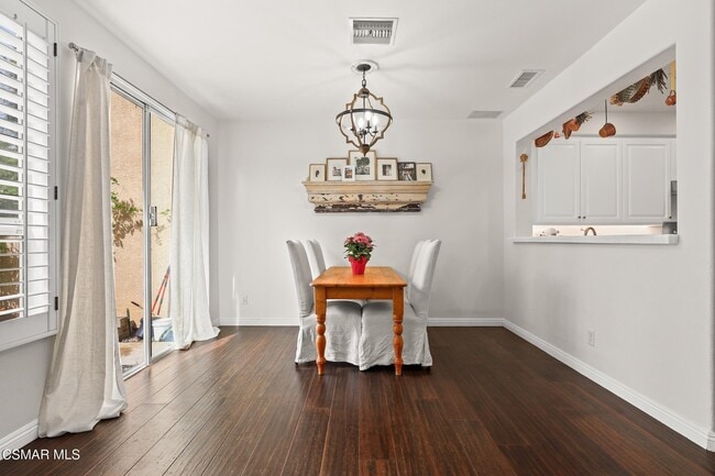 Building Photo - 4891 Santo Dr