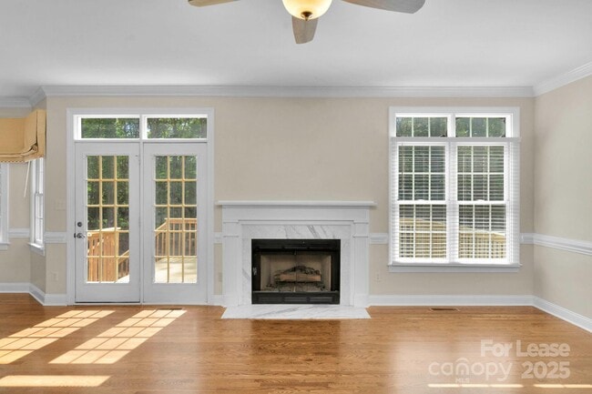 Building Photo - 1202 Coachman Dr