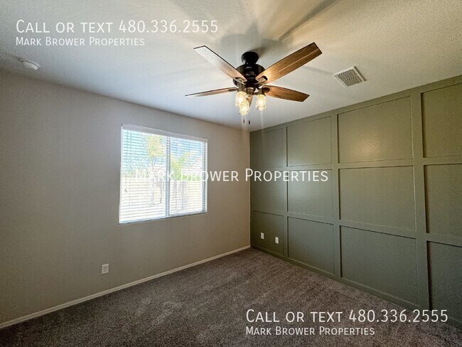 Building Photo - 4594 Kirkland Ave