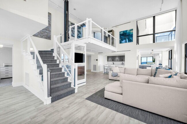 Building Photo - 3115 S Ocean Blvd