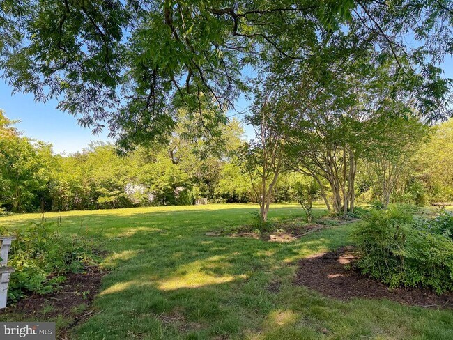 Building Photo - 23581 Belmar Dr
