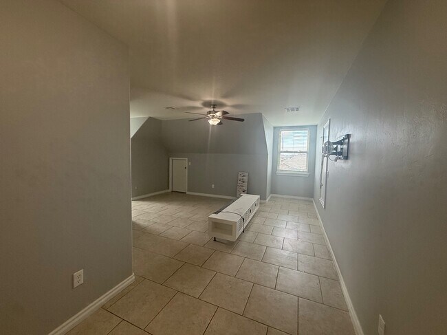 Building Photo - 6605 NW 158th St